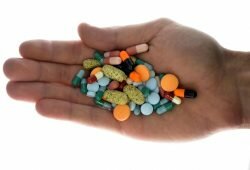 Distributors, criminal probe of opioid makers opened by United States’ prosecutors